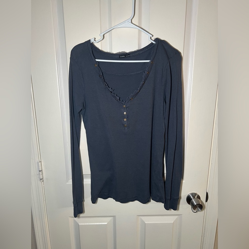 Long Sleeve Henley Silk Neckline in Charcoal